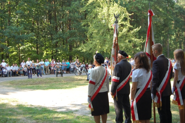 Jak co roku, w lesie unińskim... (galeria zdjęć)
