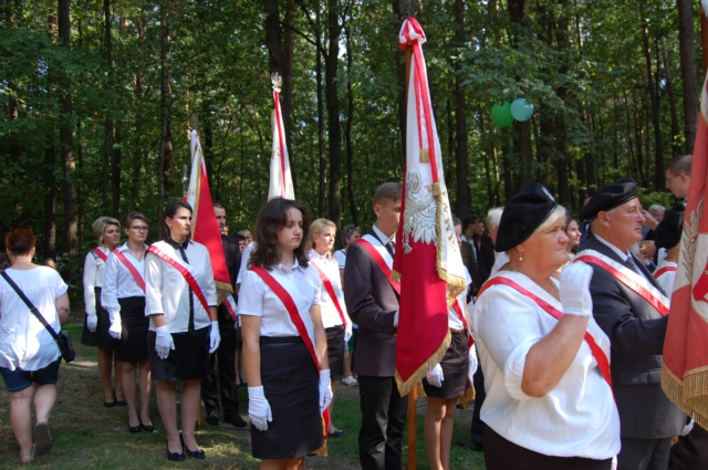 Jak co roku, w lesie unińskim... (galeria zdjęć)