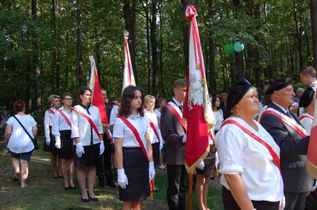 Jak co roku, w lesie unińskim... (galeria zdjęć)