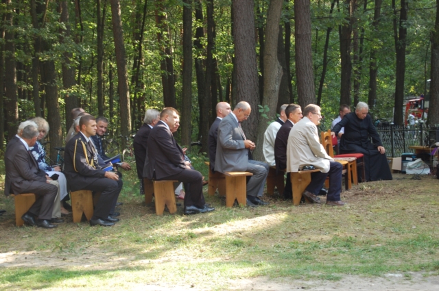 Jak co roku, w lesie unińskim... (galeria zdjęć)