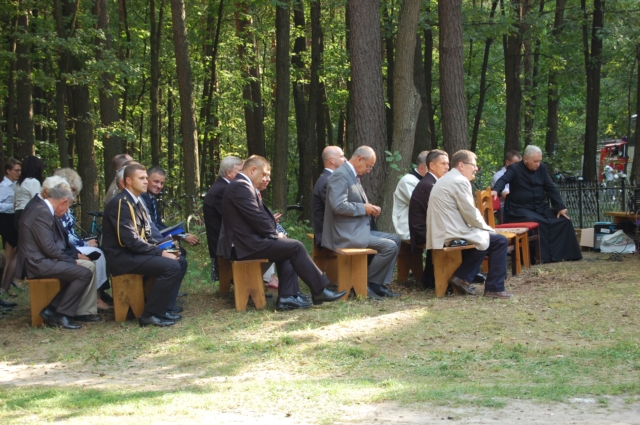 Jak co roku, w lesie unińskim... (galeria zdjęć)