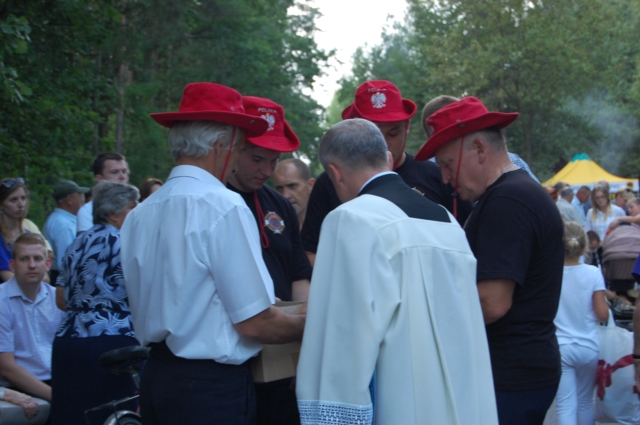 Jak co roku, w lesie unińskim... (galeria zdjęć)