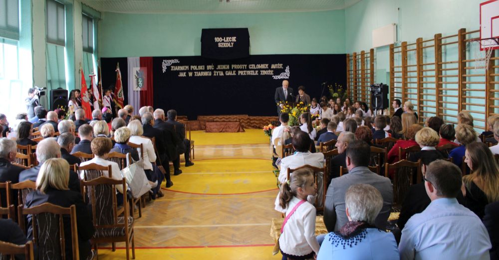 Szkoła w Rozbitym Kamieniu świętowała 100-lecie