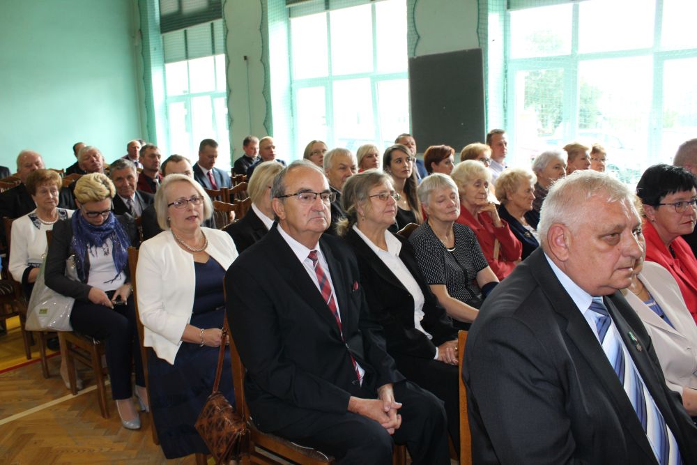 Szkoła w Rozbitym Kamieniu świętowała 100-lecie