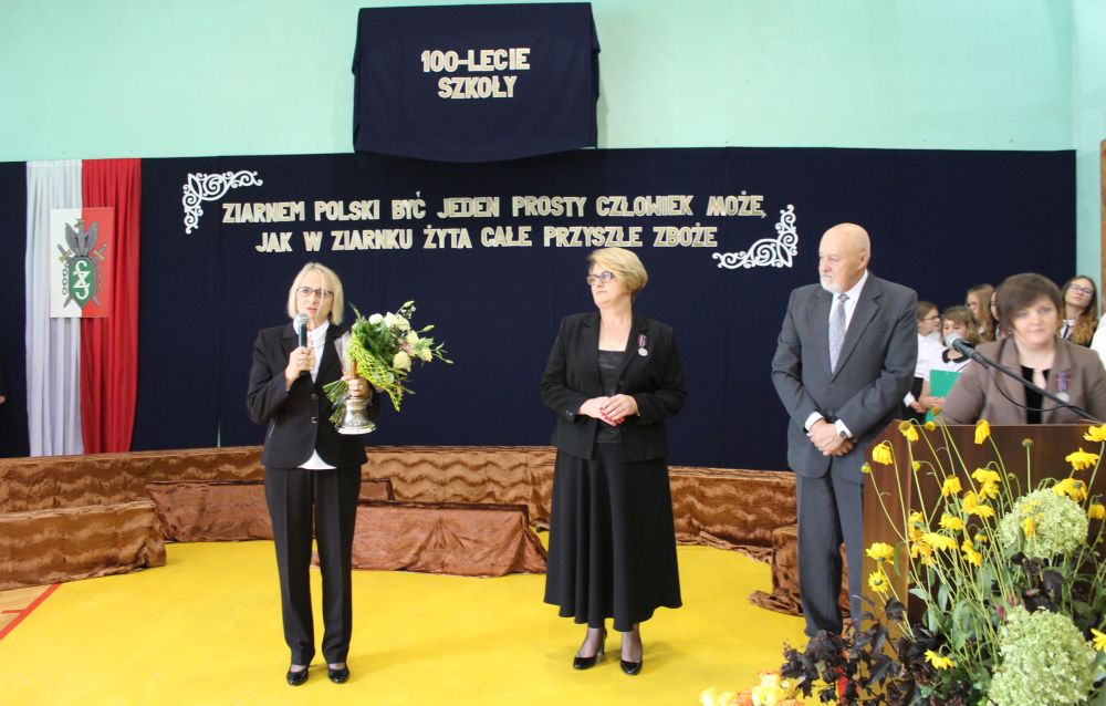 Szkoła w Rozbitym Kamieniu świętowała 100-lecie