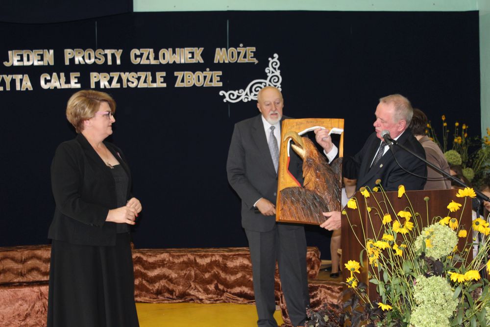 Szkoła w Rozbitym Kamieniu świętowała 100-lecie