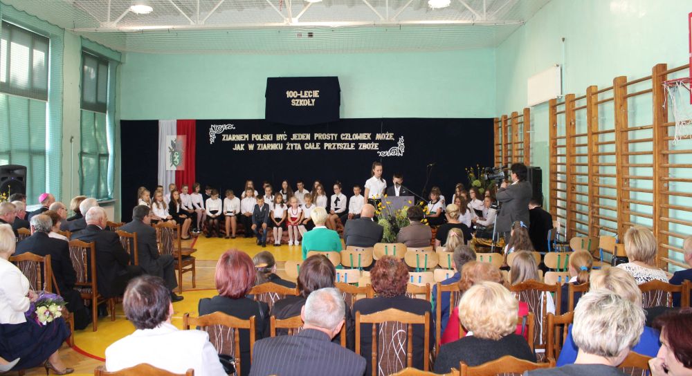 Szkoła w Rozbitym Kamieniu świętowała 100-lecie