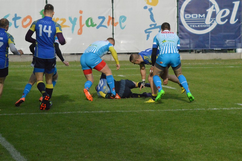 Rugbiści na zwycięskim szlaku