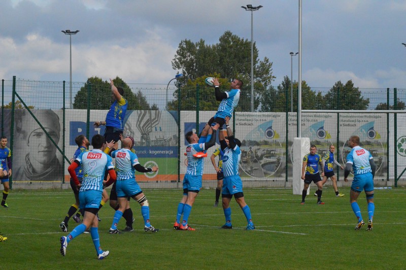 Rugbiści na zwycięskim szlaku