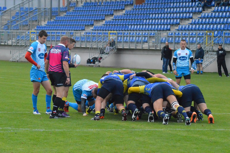 Rugbiści na zwycięskim szlaku