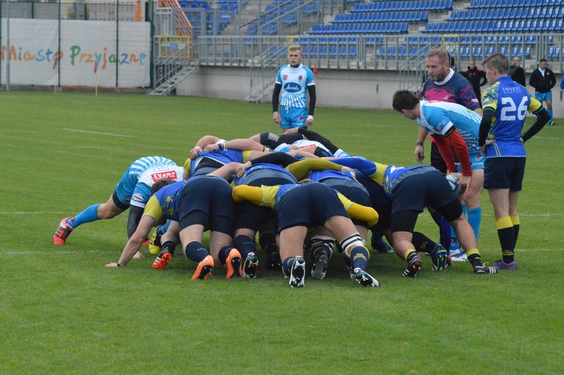Rugbiści na zwycięskim szlaku