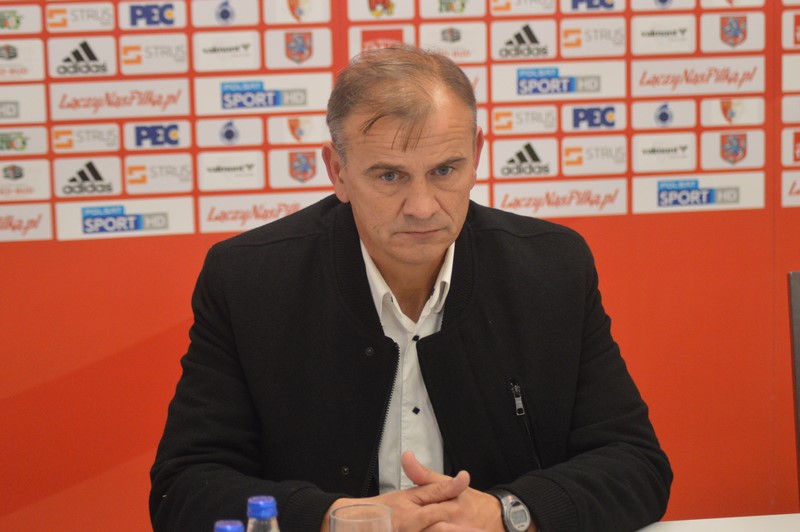 Pogoń pnie się w górę