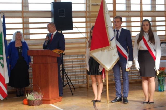 Z medalami, nagrodami, certyfikatem? (zdjęcia)