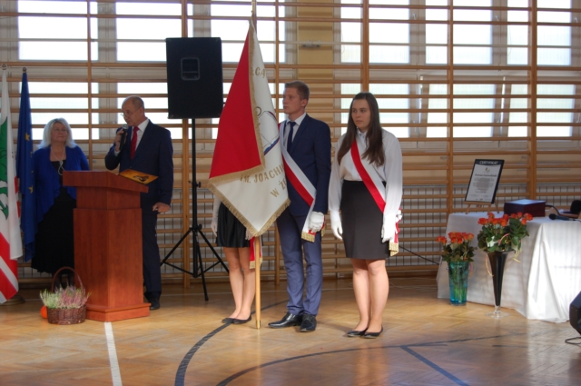 Z medalami, nagrodami, certyfikatem? (zdjęcia)