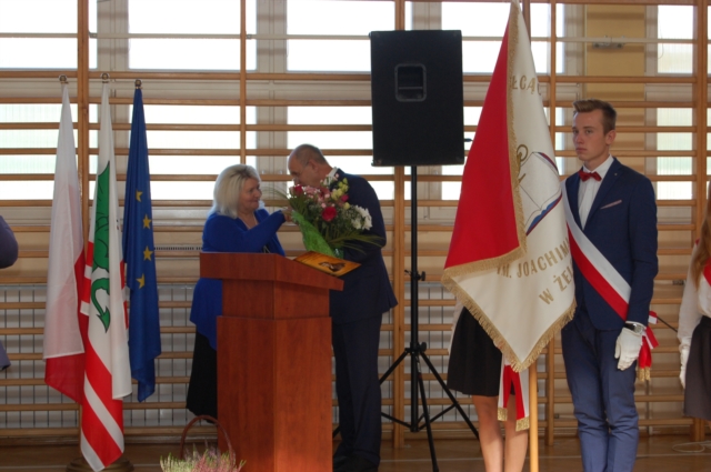 Z medalami, nagrodami, certyfikatem? (zdjęcia)