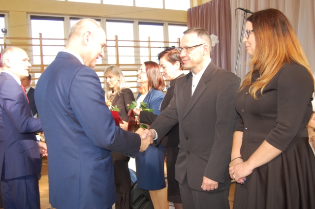 Z medalami, nagrodami, certyfikatem? (zdjęcia)