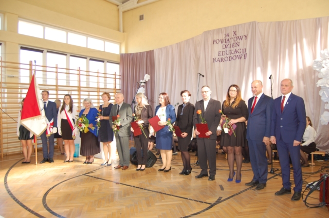 Z medalami, nagrodami, certyfikatem? (zdjęcia)