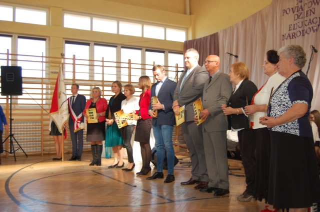 Z medalami, nagrodami, certyfikatem? (zdjęcia)