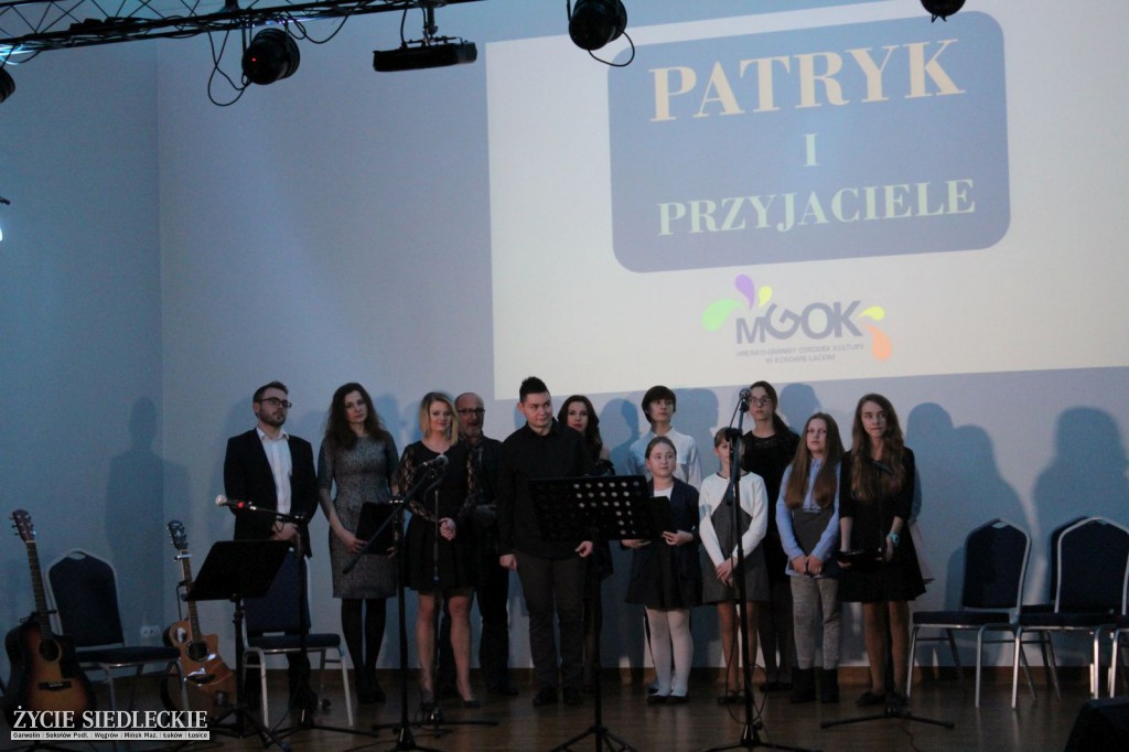 Patryk na scenie podziękował za wsparcie