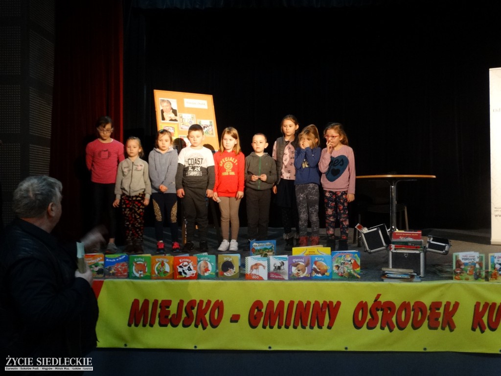 Spotkanie dzieci z pisarzem