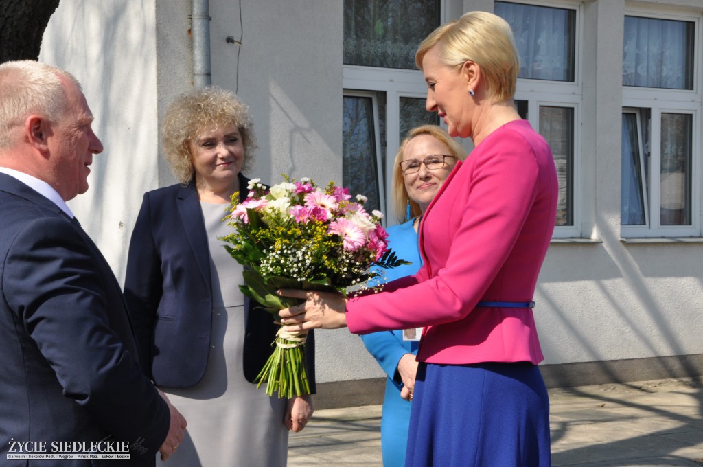 Pierwsza Dama odwiedziła Węgrów