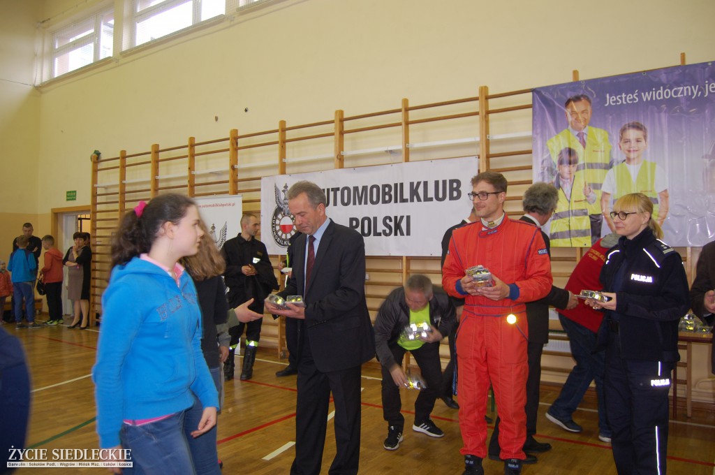 Trojanów „świeci przykładem”