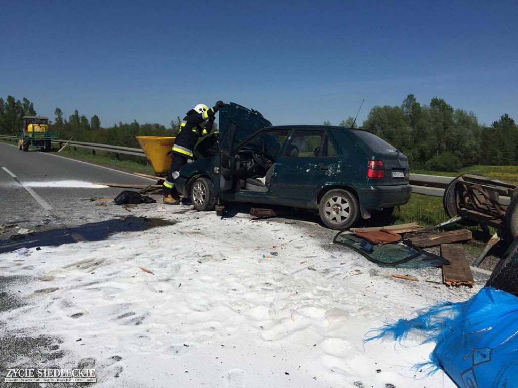 Ceranów. Kierująca skodą uderzyła w wóz.