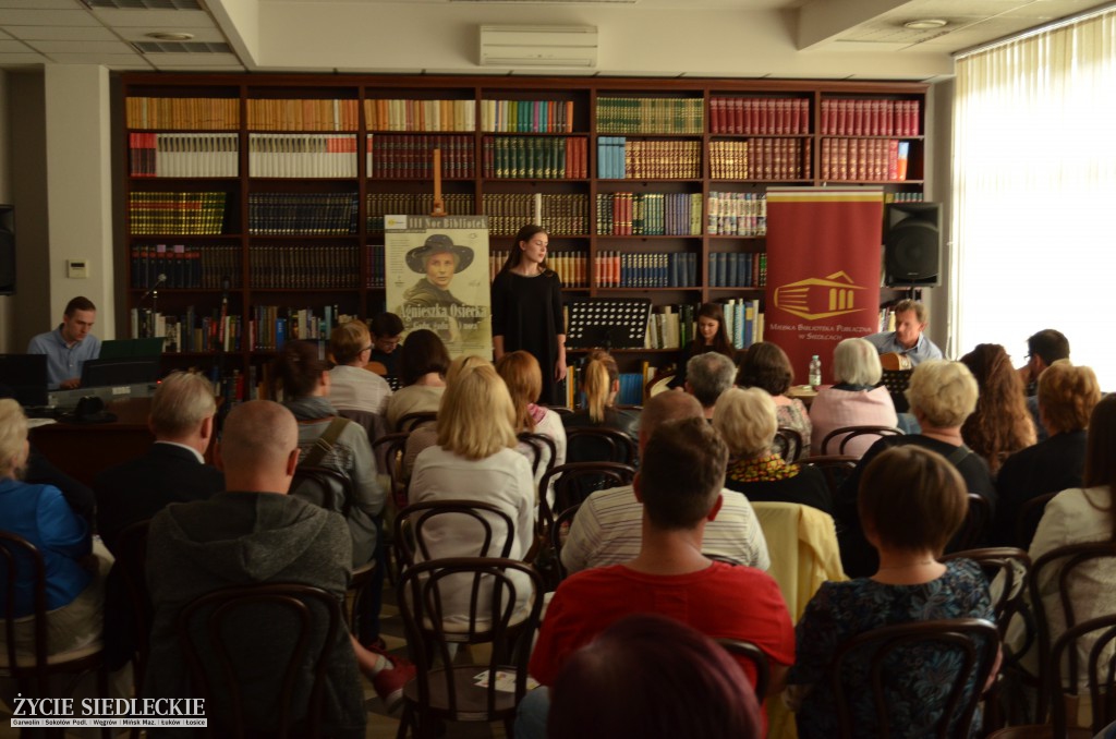 Noc Bibliotek z Osiecką
