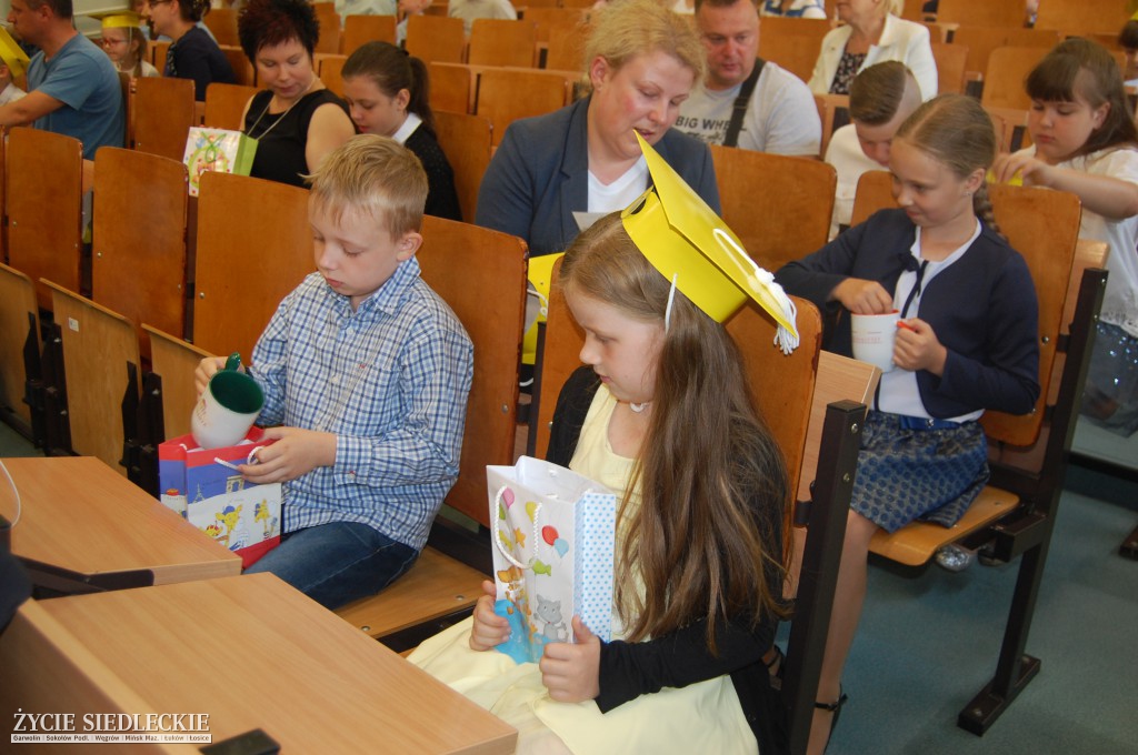 Najmłodsi studenci zakończyli rok akademicki