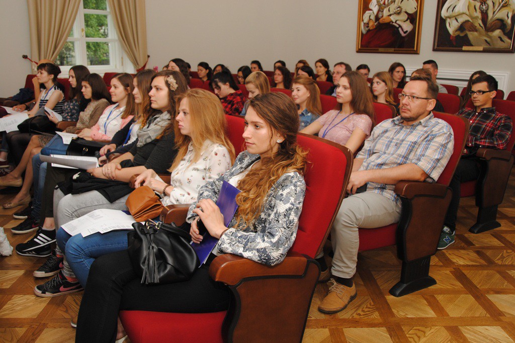 Obcokrajowcy uczą się polskiego