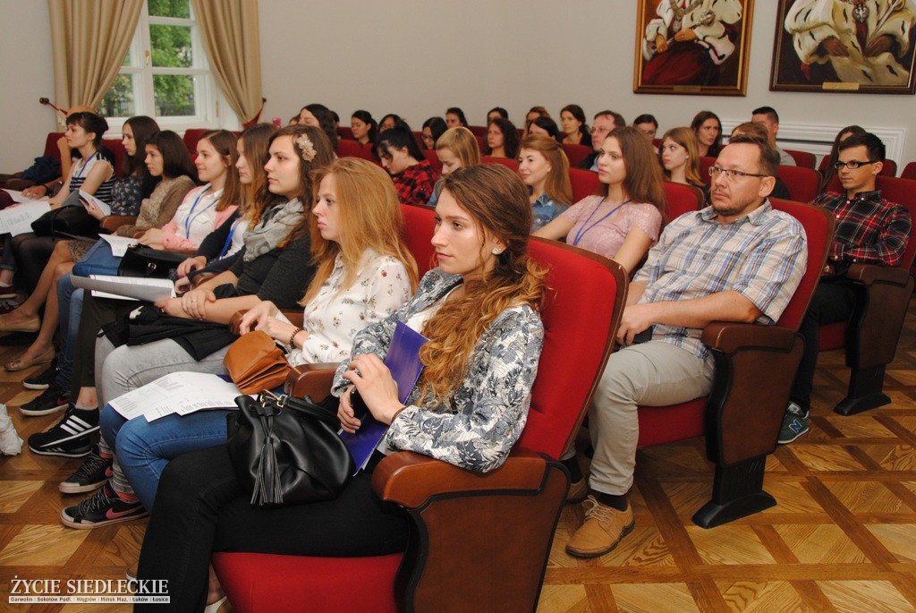 Obcokrajowcy uczą się polskiego