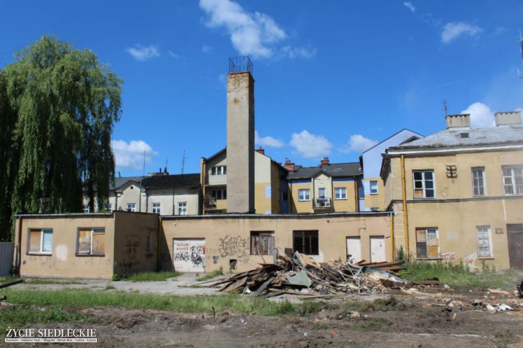 Budowa łącznika przy 