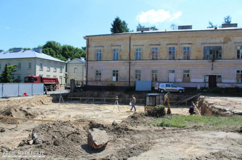 Budowa łącznika przy 