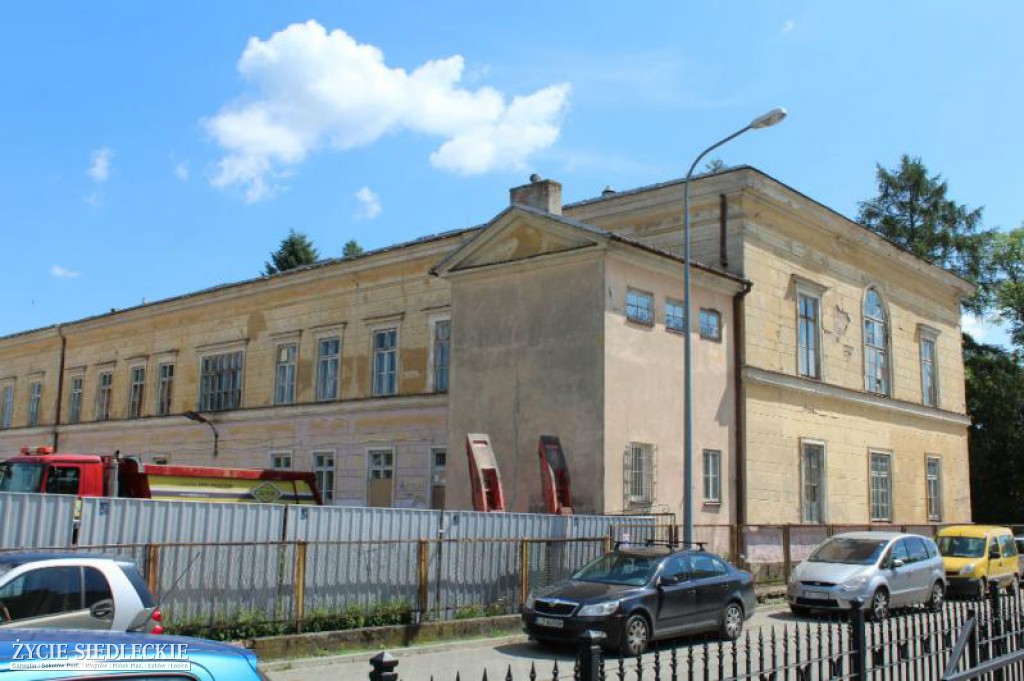 Budowa łącznika przy 
