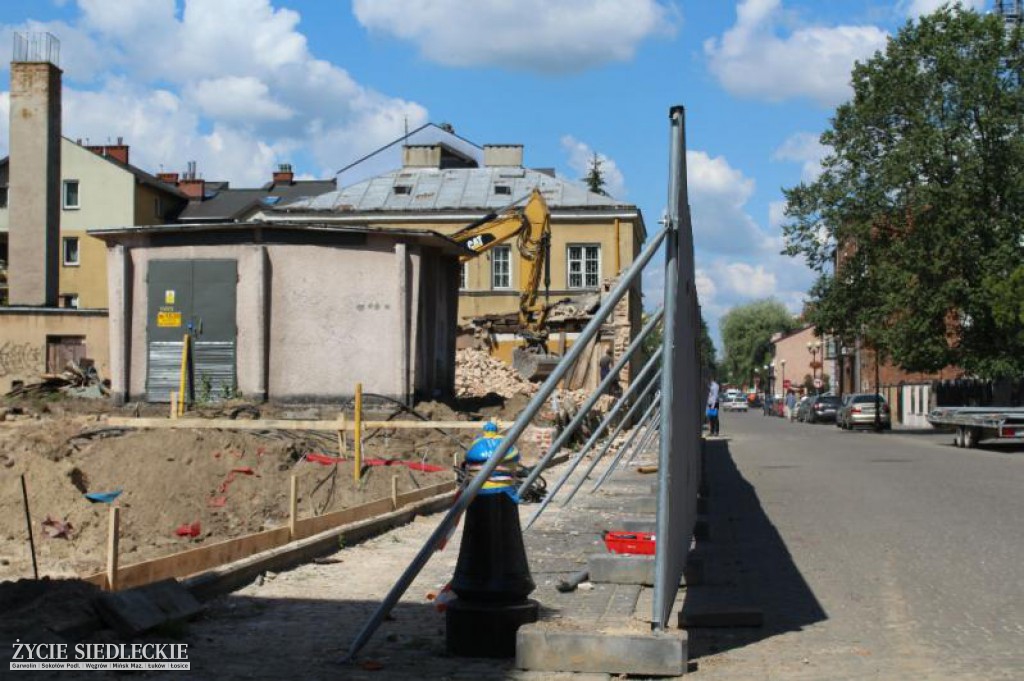 Budowa łącznika przy 