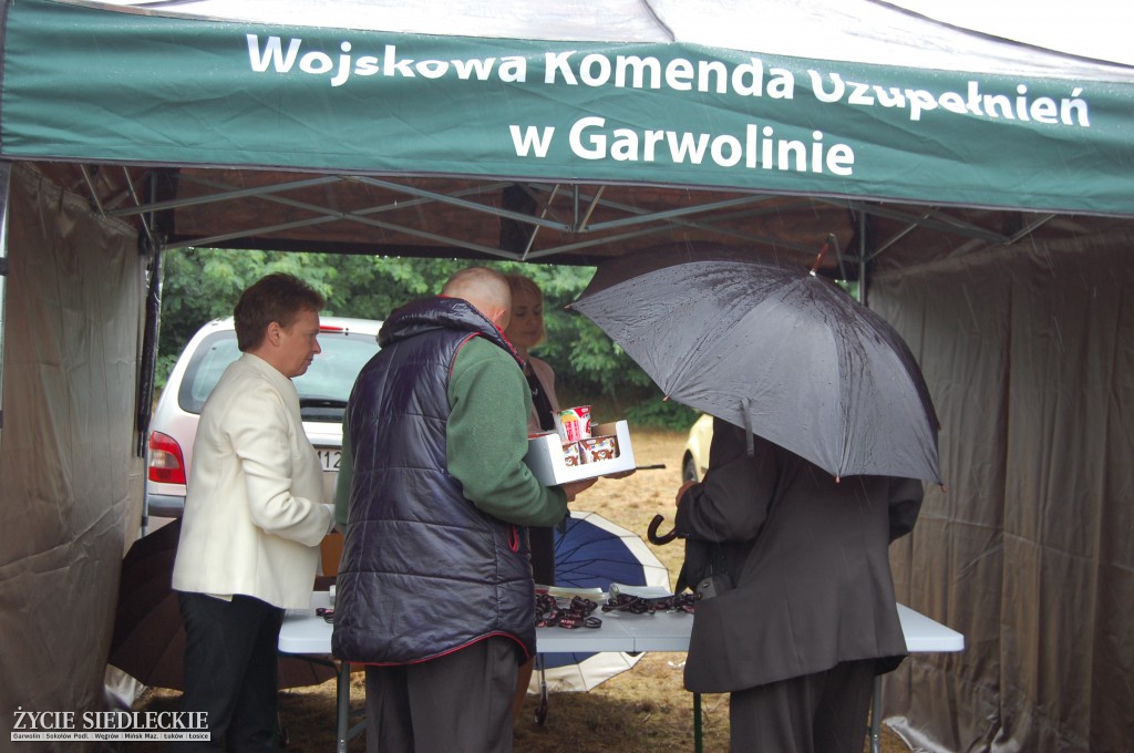 Święto plonów w strugach deszczu