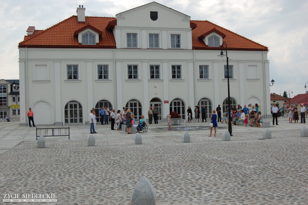 Ratusz i rynek oficjalnie otwarte