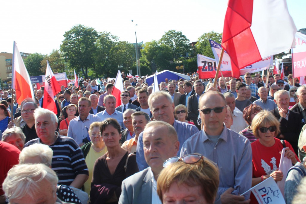 Wiec poparcia dla rządu w Siedlcach