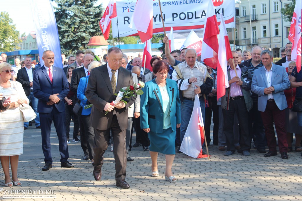 Wiec poparcia dla rządu w Siedlcach