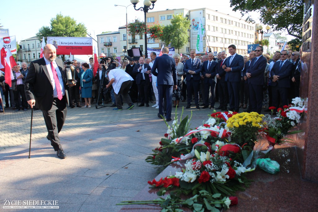 Wiec poparcia dla rządu w Siedlcach