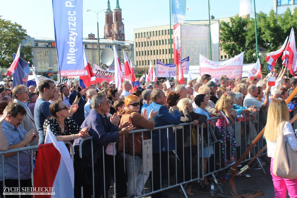 Wiec poparcia dla rządu w Siedlcach
