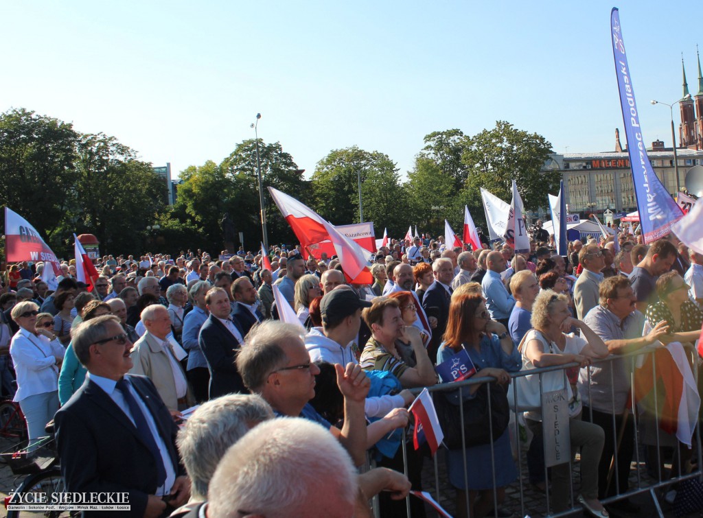 Wiec poparcia dla rządu w Siedlcach
