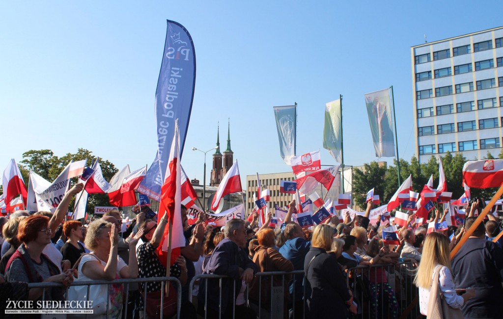 Wiec poparcia dla rządu w Siedlcach