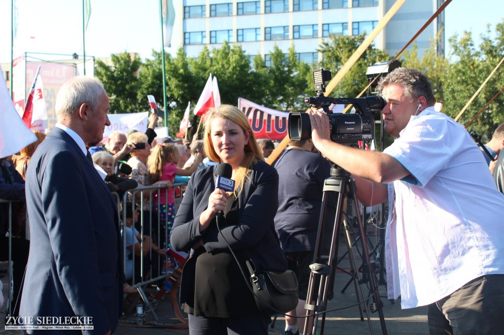 Wiec poparcia dla rządu w Siedlcach