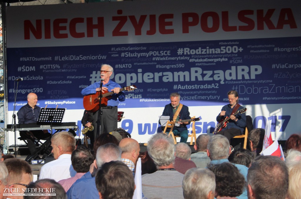 Wiec poparcia dla rządu w Siedlcach