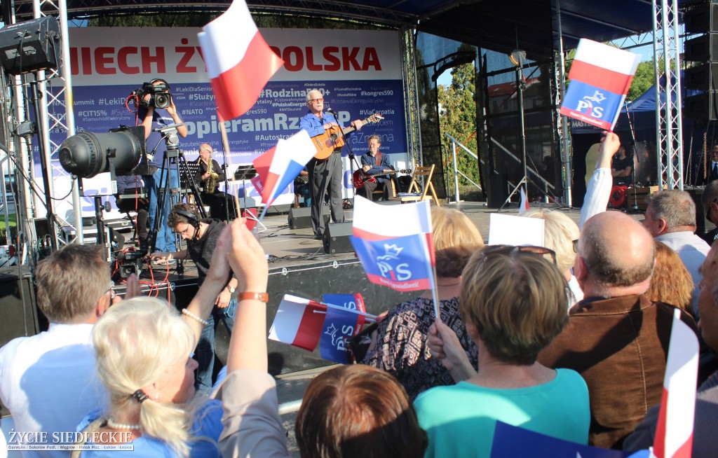 Wiec poparcia dla rządu w Siedlcach