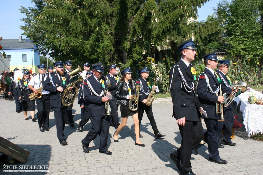 Dożynkowo i weselnie w Mordach