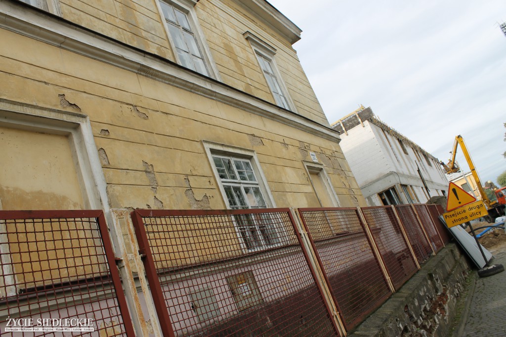 Budowa łącznika przy 