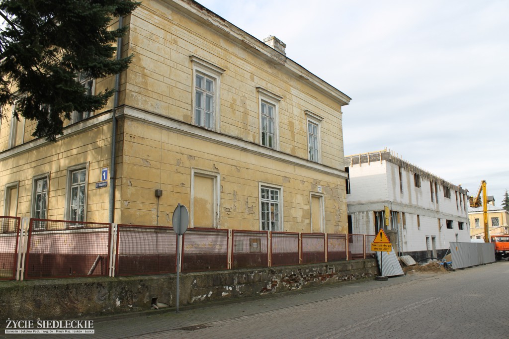 Budowa łącznika przy 