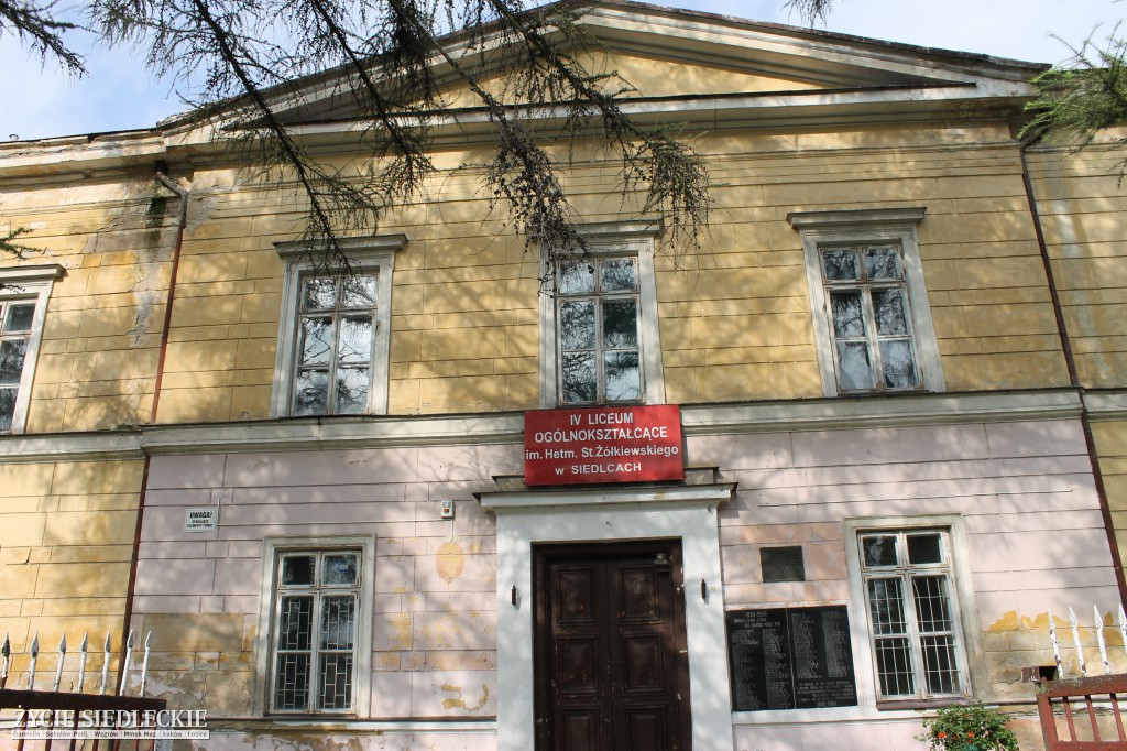 Budowa łącznika przy 